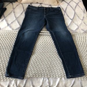 J Brand skinny. Dark wash. Stretch. Size 31